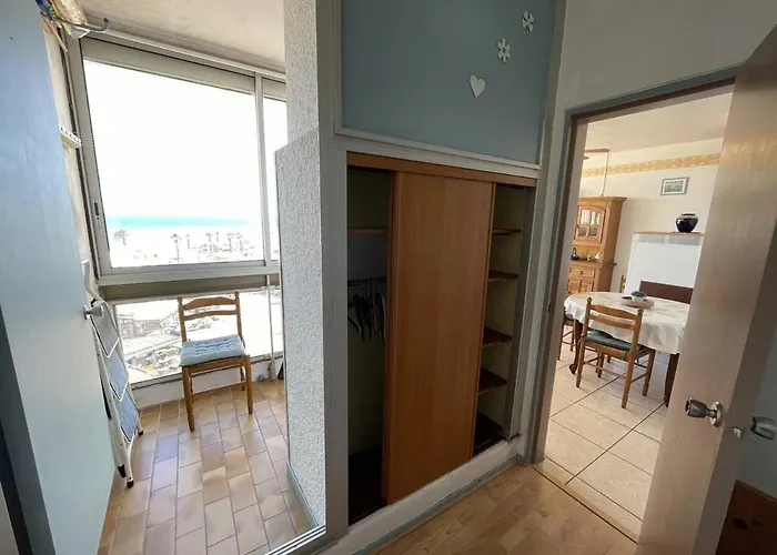 Saint-cyprien : T2 Cabine, Climatise, 6 Pers, Animaux Admis, Parking Securise - Fr-1-106-78 * Saint-Cyprien (Pyrenees-Orientales)